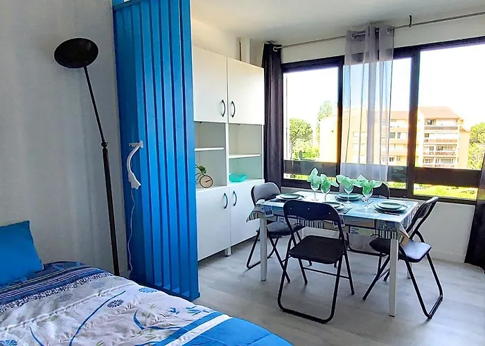 HYPERCENTRE 27 m avec WIFI et PISCINE partagée
