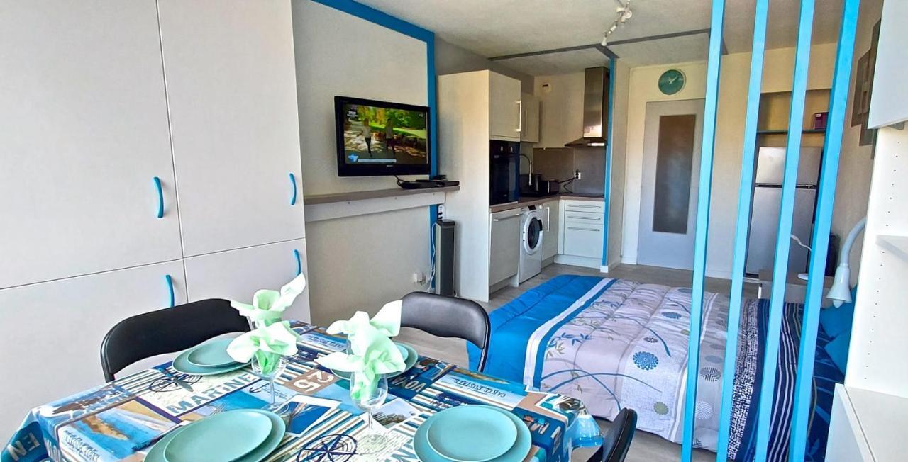 Hypercentre 27 M Avec Wifi Et Piscine Partagée Fréjus