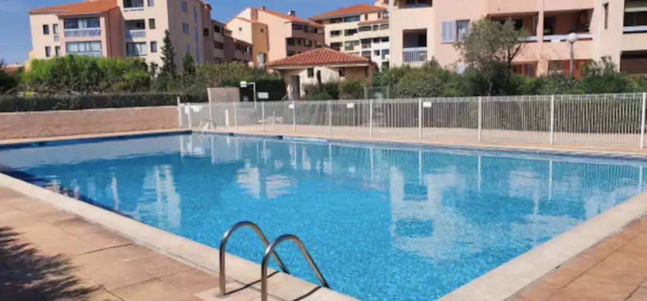 Hypercenter 27 M With Wifi And Shared Pool Appartement Fréjus
